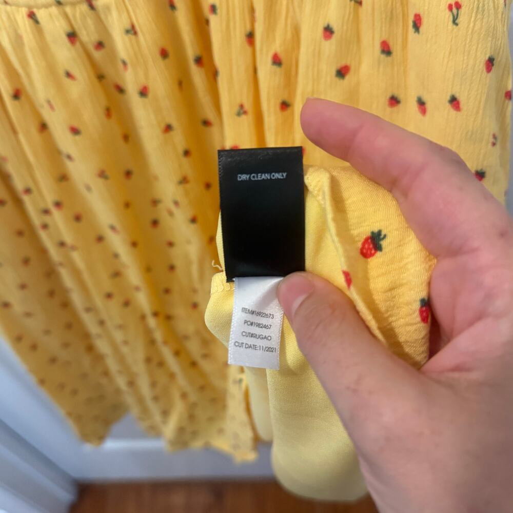 Torrid‎ Yellow Strawberry Print Sundress - Size 1 (1X / 14–16) - Picture 10 of 10